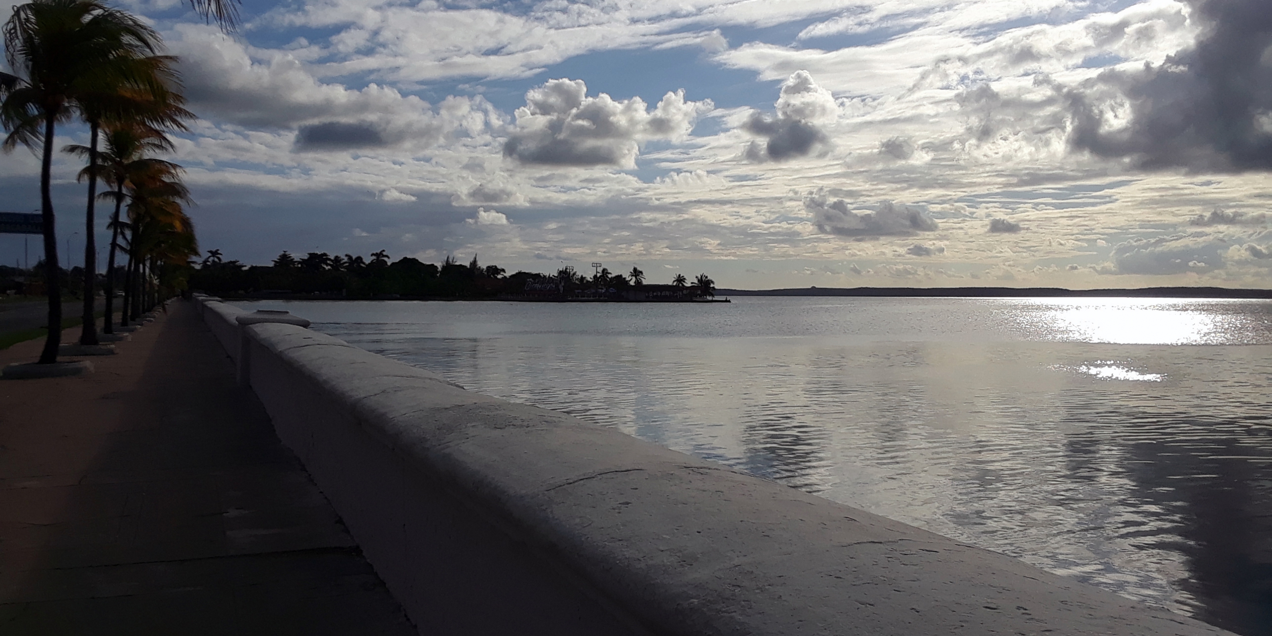 'Bahía de Cienfuegos' by Jorge Luis Lanza